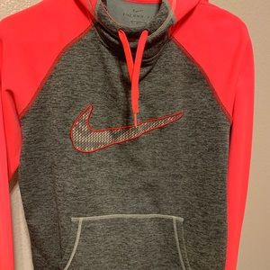 Nike women’s pullover hoodie
